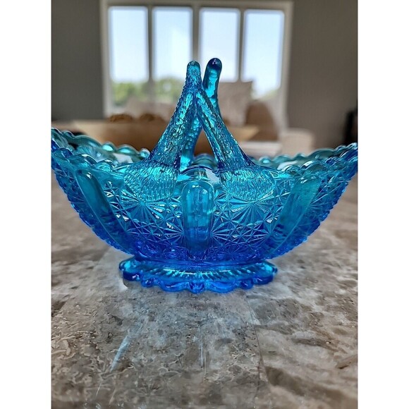 Fenton Daisy and Button Colonial Blue Glass Split Handle Small Basket 5 1/2" - Picture 5 of 5